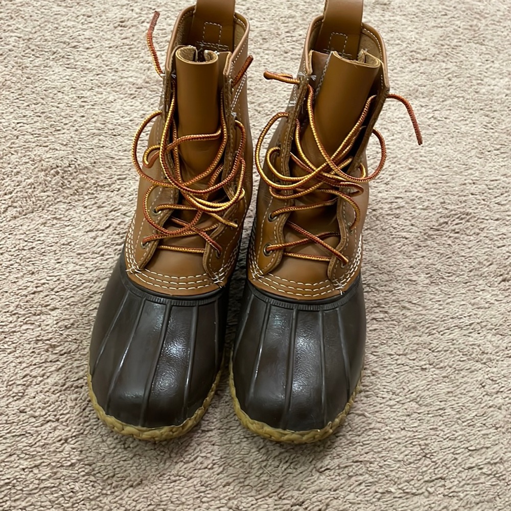 Bean boots